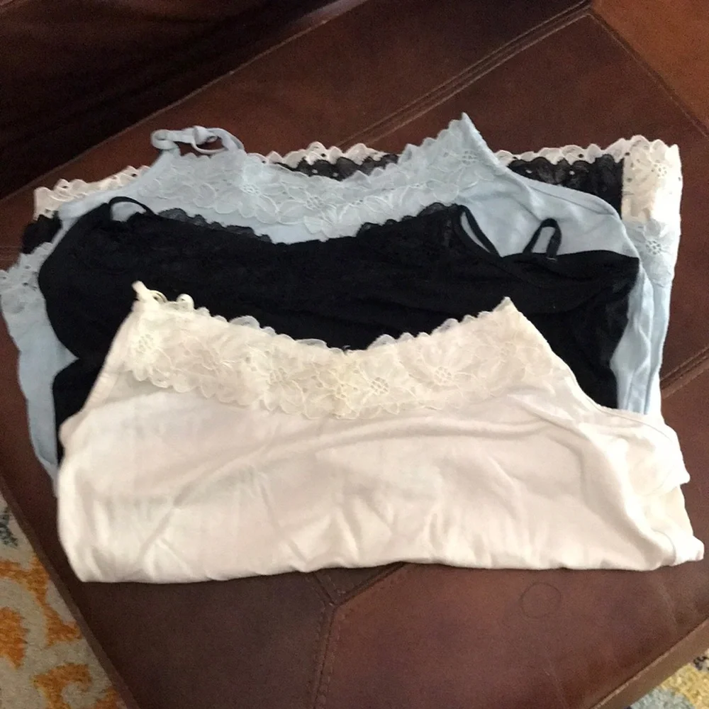 Bundle of Lace-Trimmed Cami Tank Top -Cream, Black, Sage green - Picture 1 of 6